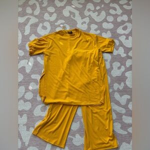 Dressed in lala set NWT size xsmall yellow